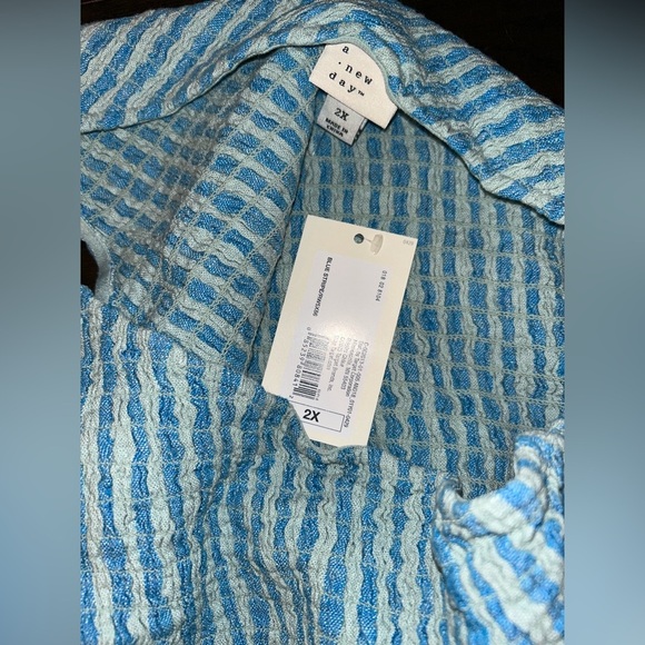 NWT Women's One Shoulder Slim Fit smocked Tank Top - A New Day Blue Striped 2X - Picture 5 of 5